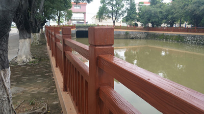 中堂蕉利树护城河